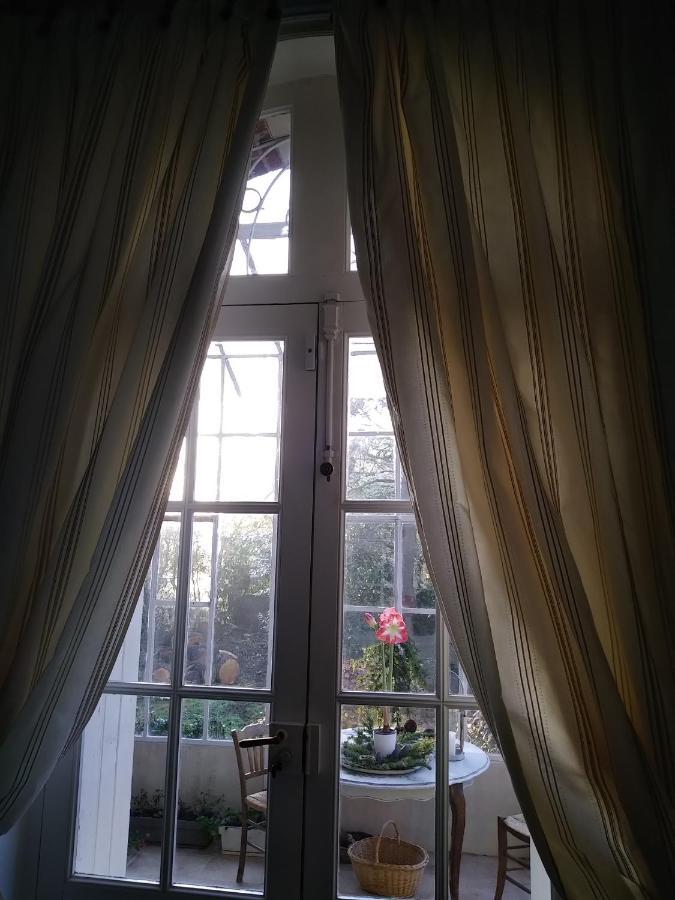Le Manoir Des Rochers Bouere Екстериор снимка
