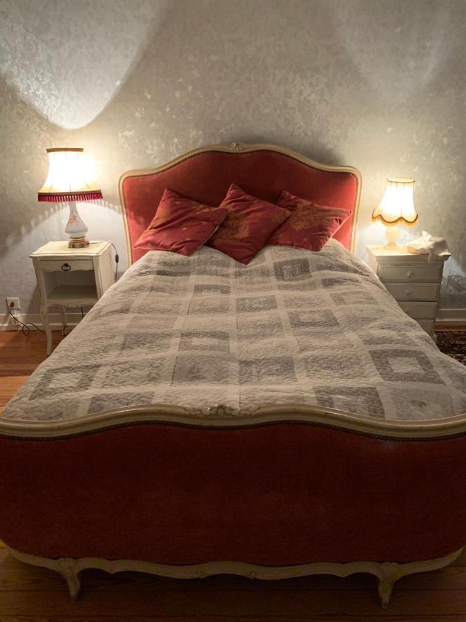 Le Manoir Des Rochers Bouere Екстериор снимка
