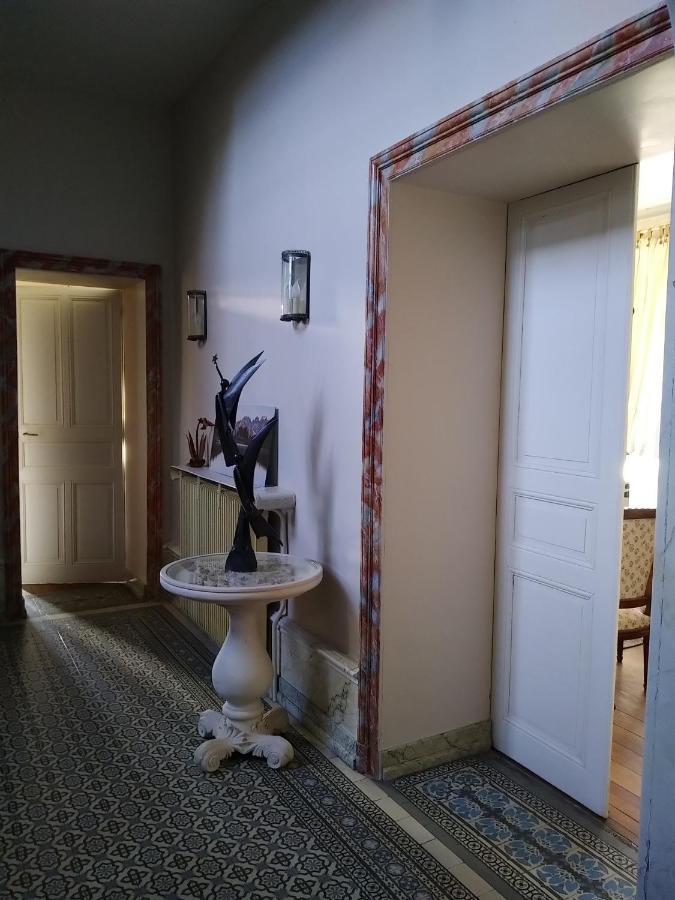 Le Manoir Des Rochers Bouere Екстериор снимка